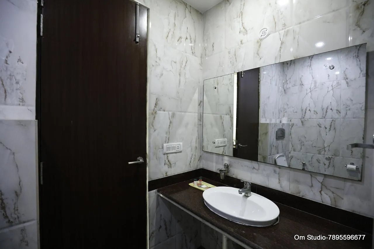 Hotel Areeba Agra  3*, Agra (Uttar Pradesh)