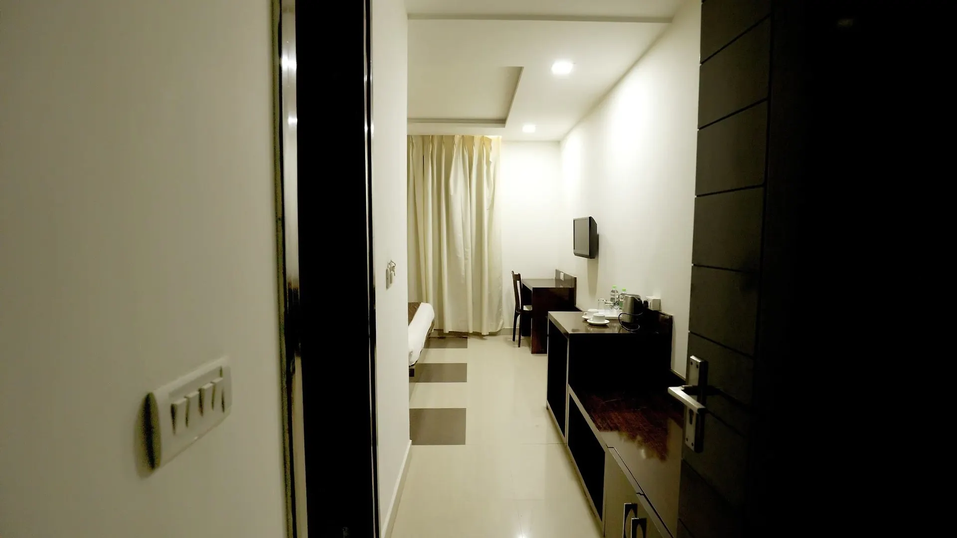 Hotel Areeba Agra  3*, Agra (Uttar Pradesh) India