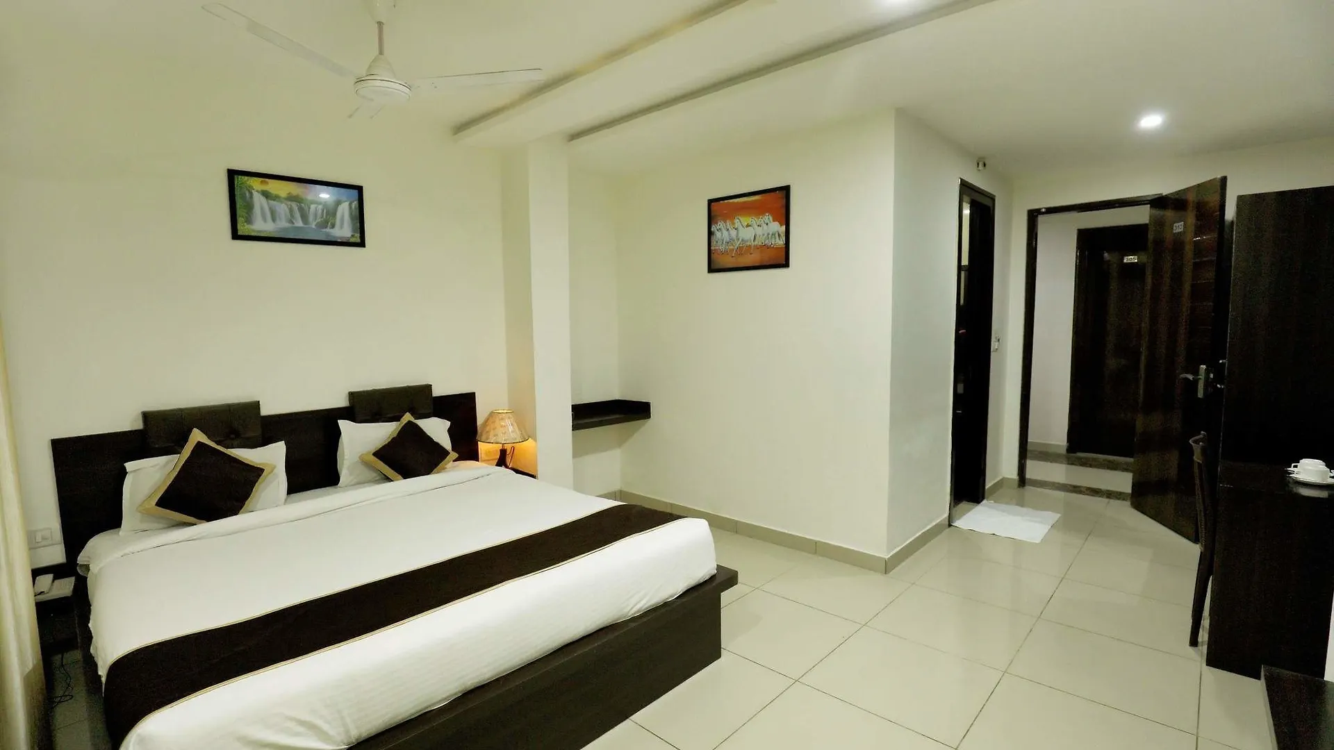 Hotel Areeba Agra  Agra (Uttar Pradesh)